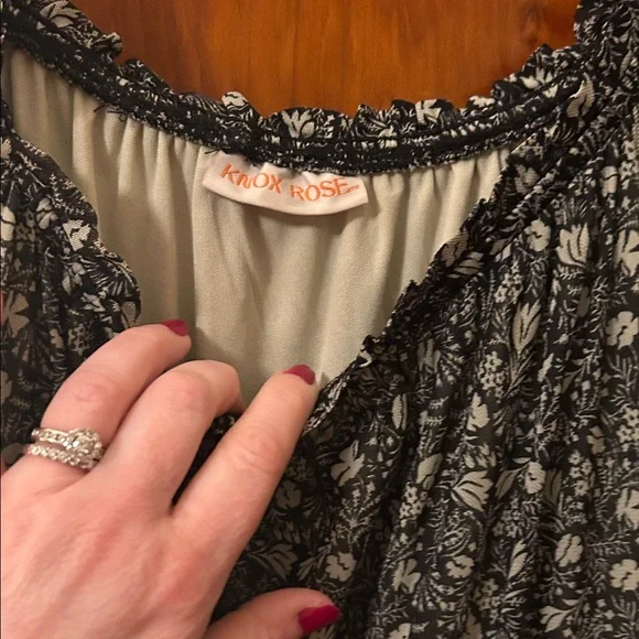 Knox Rose Black and White Floral Long Sleeve Maxi Dress - Picture 7 of 9